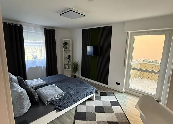 Schoene In Ruhiger Lage Ii Apartament