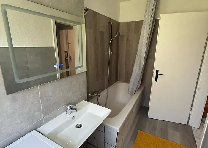 Schoene In Ruhiger Lage Ii Apartament